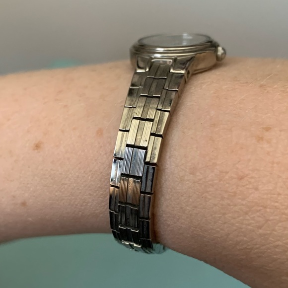 Vintage Silver Citizen Watch - Picture 4 of 11